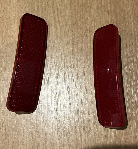 Rear side bumper - side, reflector